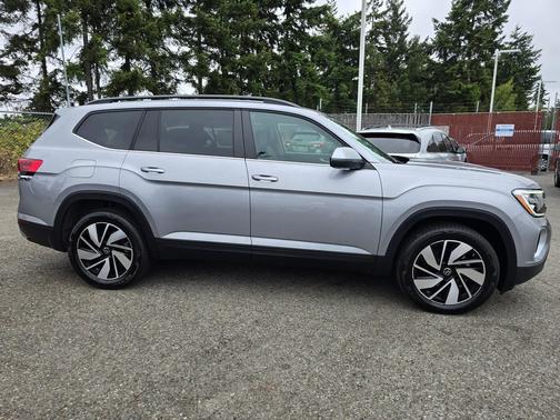 2024 Volkswagen Atlas 2.0T SE w/Technology 4MOTION