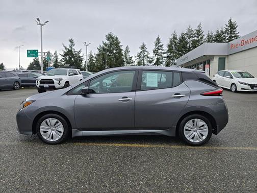 2024 Nissan Leaf S