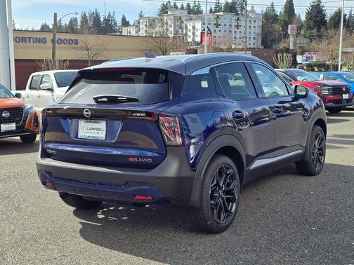 2025 Nissan Kicks SR