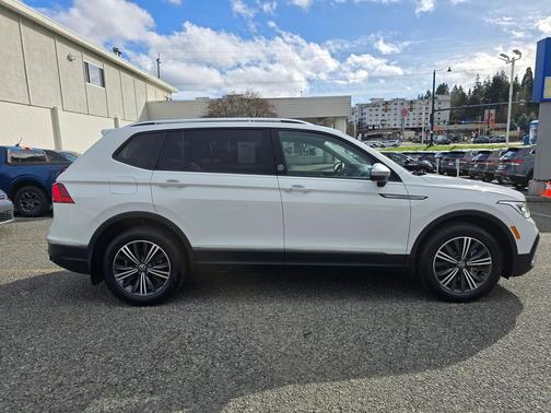 2024 Volkswagen Tiguan 2.0T Wolfsburg Edition