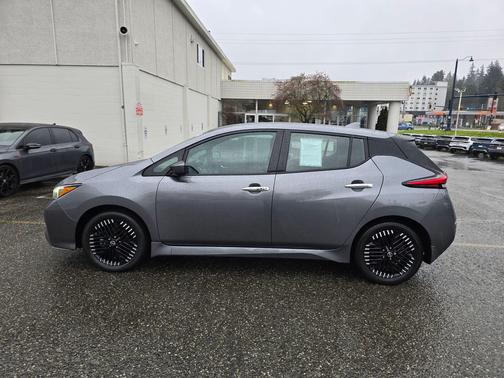 Gun Metallic 2024 Nissan Leaf SV PLUS