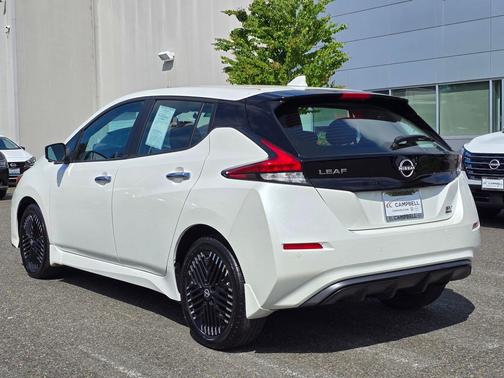 Pearl White Tricoat 2024 Nissan Leaf SV PLUS