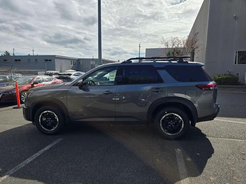 2025 Nissan Pathfinder Rock Creek 4WD