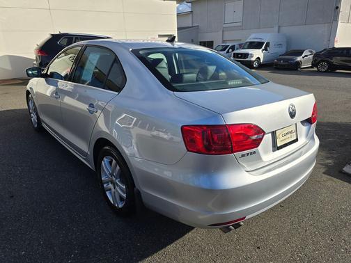 2014 Volkswagen Jetta Auto SE w/Connectivity