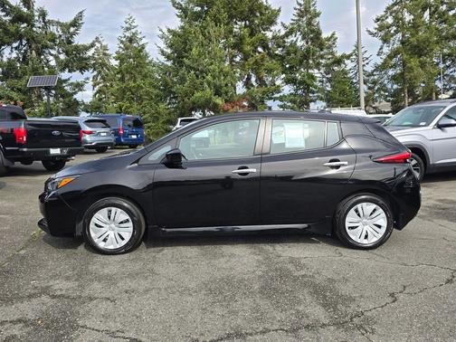 2025 Nissan Leaf S