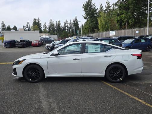 2025 Nissan Altima 2.5 SV