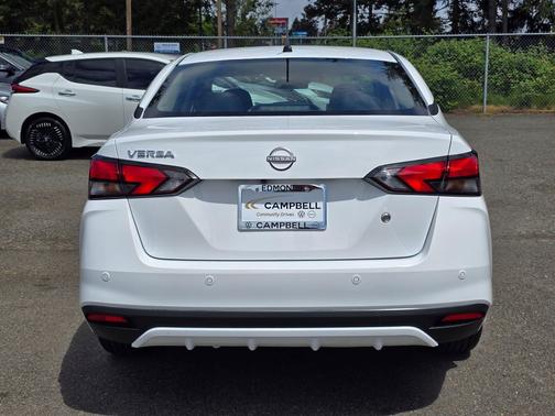 Fresh Powder 2024 Nissan Versa 1.6 S