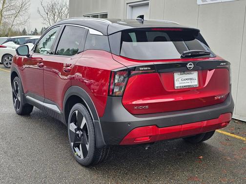 2025 Nissan Kicks SR