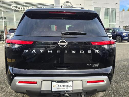 2023 Nissan Pathfinder Platinum 4WD