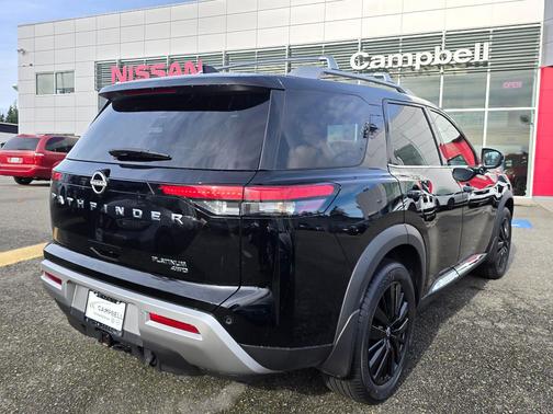 2023 Nissan Pathfinder Platinum 4WD