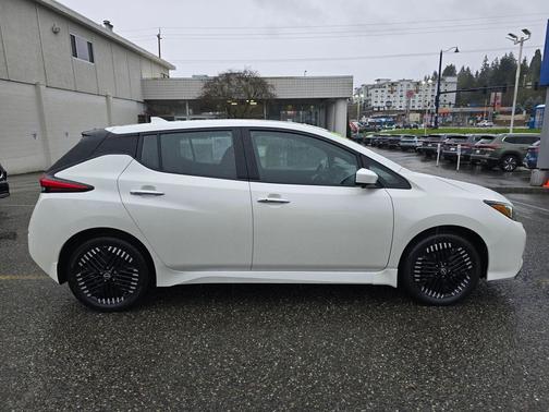 2024 Nissan Leaf SV PLUS