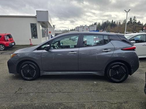 2024 Nissan Leaf SV PLUS