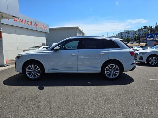 2025 Audi Q7 55 Premium Plus