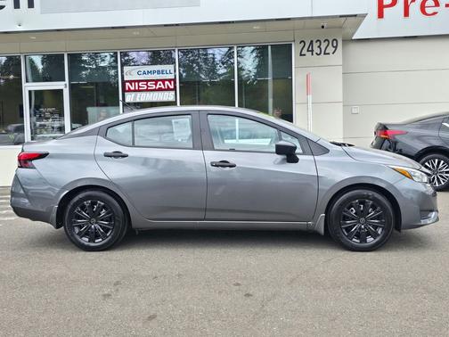 Gun Metallic 2025 Nissan Versa 1.6 S
