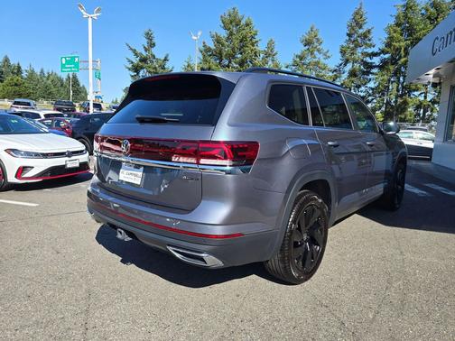 2024 Volkswagen Atlas 2.0T SE w/Technology 4MOTION