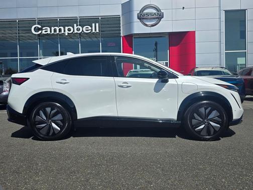 Everest White Pearl Tricoat 2025 Nissan ARIYA PLATINUM+