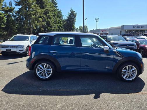 2011 MINI Cooper S Countryman Base