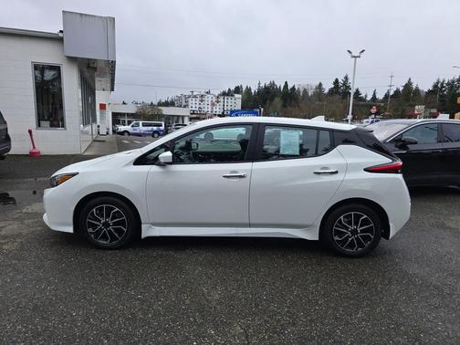 2025 Nissan Leaf S