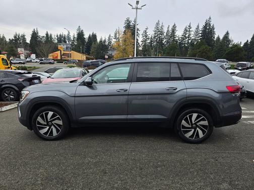 2024 Volkswagen Atlas 2.0T SE w/Technology 4MOTION