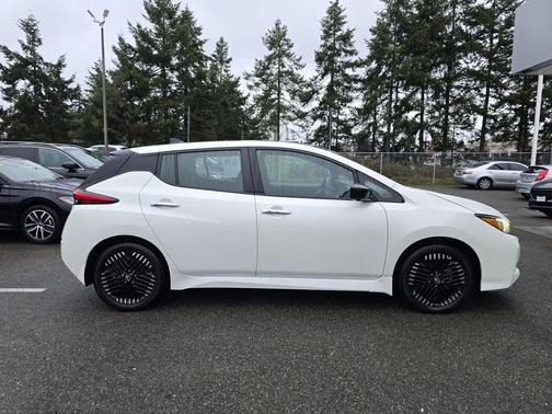 2024 Nissan Leaf SV PLUS