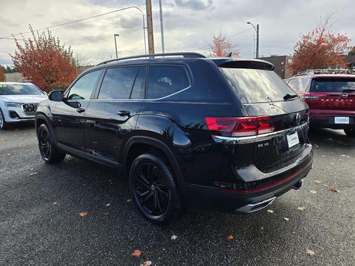 2022 Volkswagen Atlas 3.6L SE w/Technology