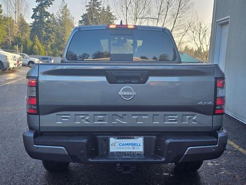 2025 Nissan Frontier SV