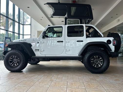 Bright White Clearcoat 2026 Jeep Wrangler Willys