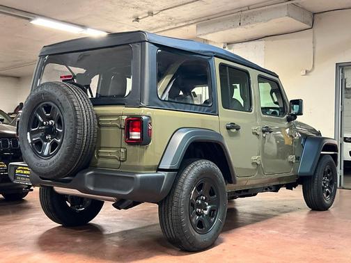 2026 Jeep Wrangler Sport