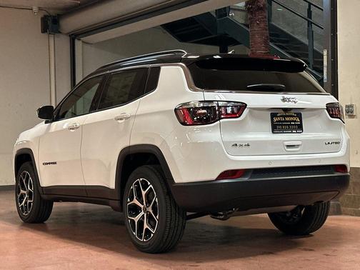 Bright White Clearcoat 2026 Jeep Compass Limited