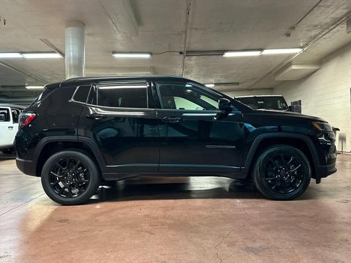 2025 Jeep Compass Latitude