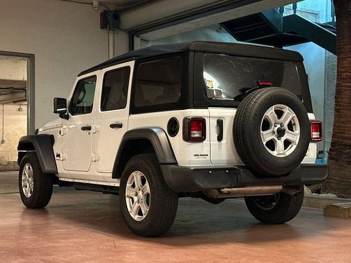 Bright White Clearcoat 2023 Jeep Wrangler Sport S