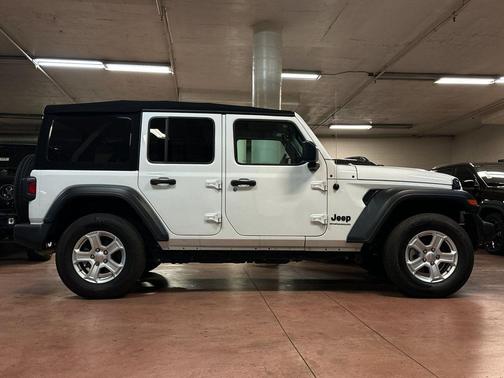 Bright White Clearcoat 2023 Jeep Wrangler Sport S