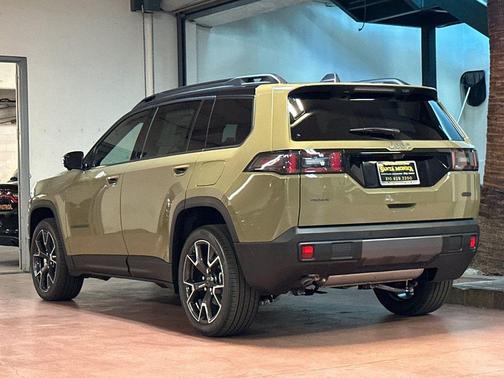 '41 2026 Jeep Cherokee Overland
