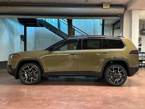 '41 2026 Jeep Cherokee Overland