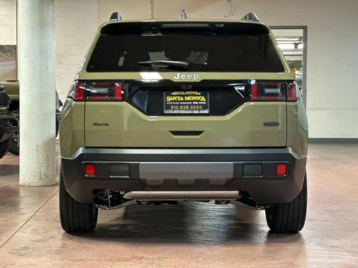 '41 2026 Jeep Cherokee Overland