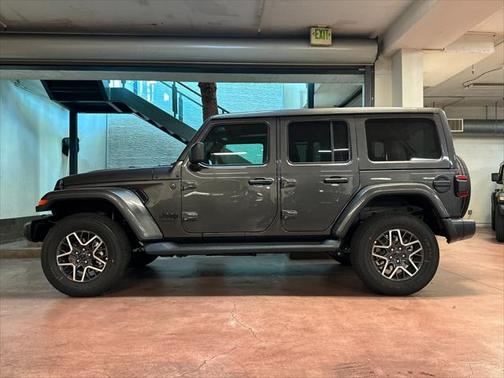 2025 Jeep Wrangler 4-Door Sahara 4x4