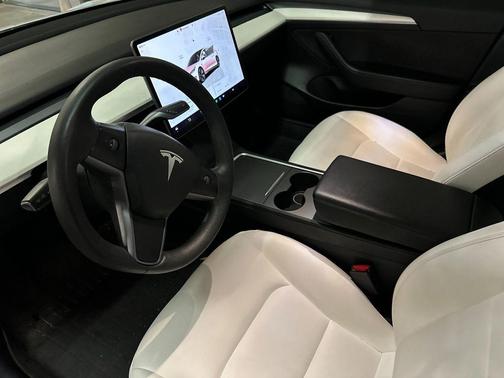 2022 Tesla Model 3 Standard Range