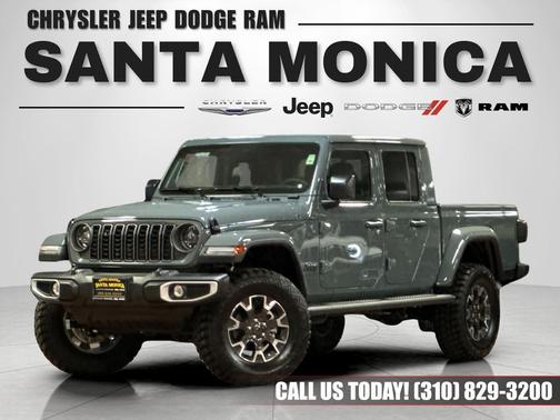 Anvil Clearcoat 2026 Jeep Gladiator Sahara 4x4