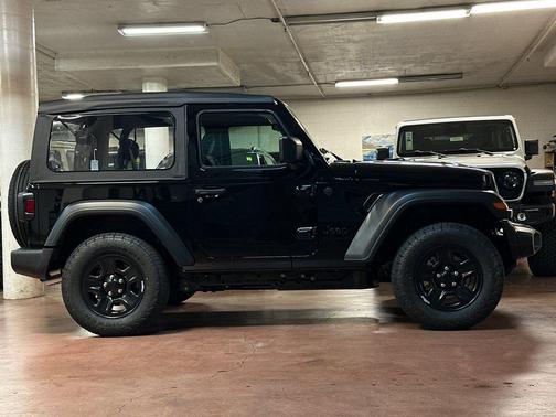 Black Clearcoat 2026 Jeep Wrangler Sport