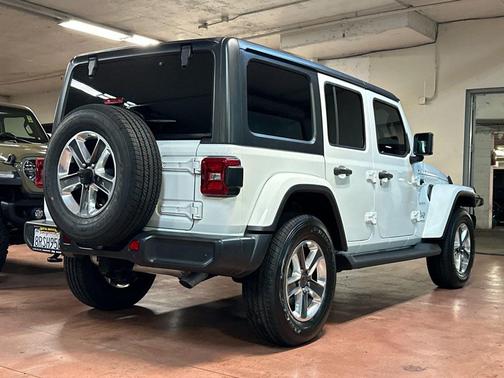 2020 Jeep Wrangler Unlimited Sahara