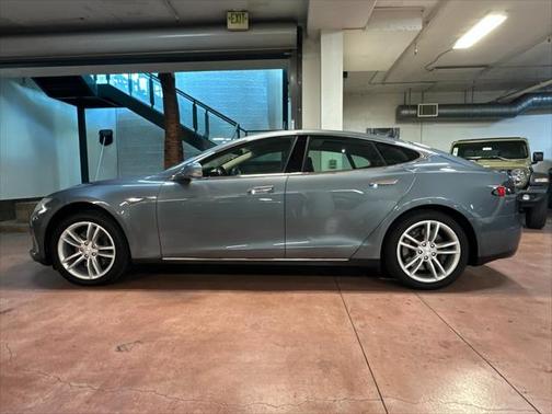 2013 Tesla Model S Base