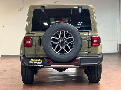2026 Jeep Wrangler 4-Door Sahara 4x4