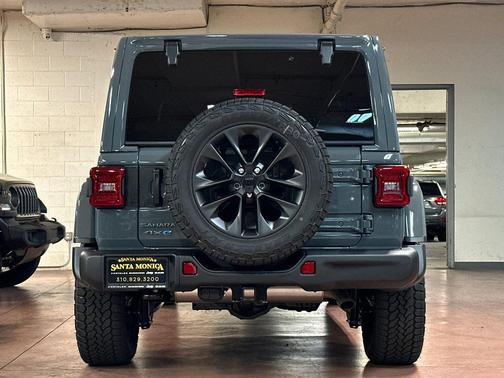 2025 Jeep Wrangler 4xe Sahara