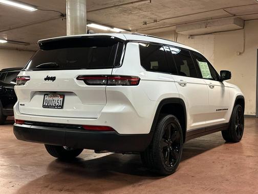 2025 Jeep Grand Cherokee L Altitude