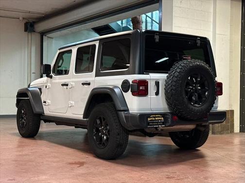 2020 Jeep Wrangler Unlimited Willys 4X4