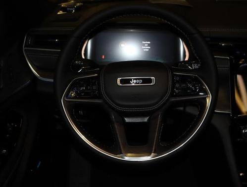 2023 Jeep Grand Cherokee 4xe Overland