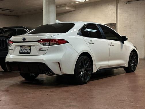 2024 Toyota Corolla Hybrid SE