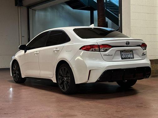 2024 Toyota Corolla Hybrid SE