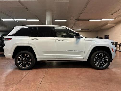 2023 Jeep Grand Cherokee 4xe Overland
