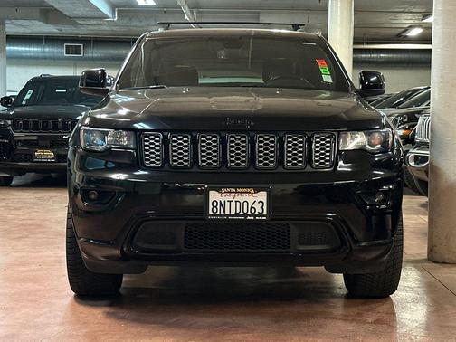 Diamond Black 2020 Jeep Grand Cherokee Altitude